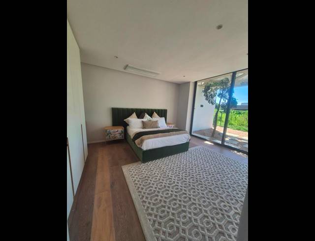 4 BEDROOM HOUSE FOR SALE IN UMHLANGA ROCKS